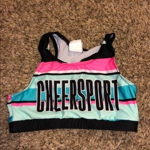 sports bra